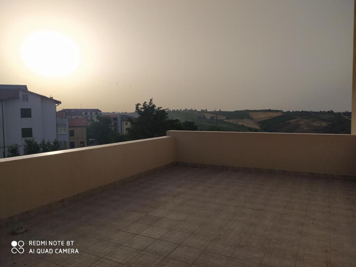 Al Cinema Apartment Scerni Bagian luar foto