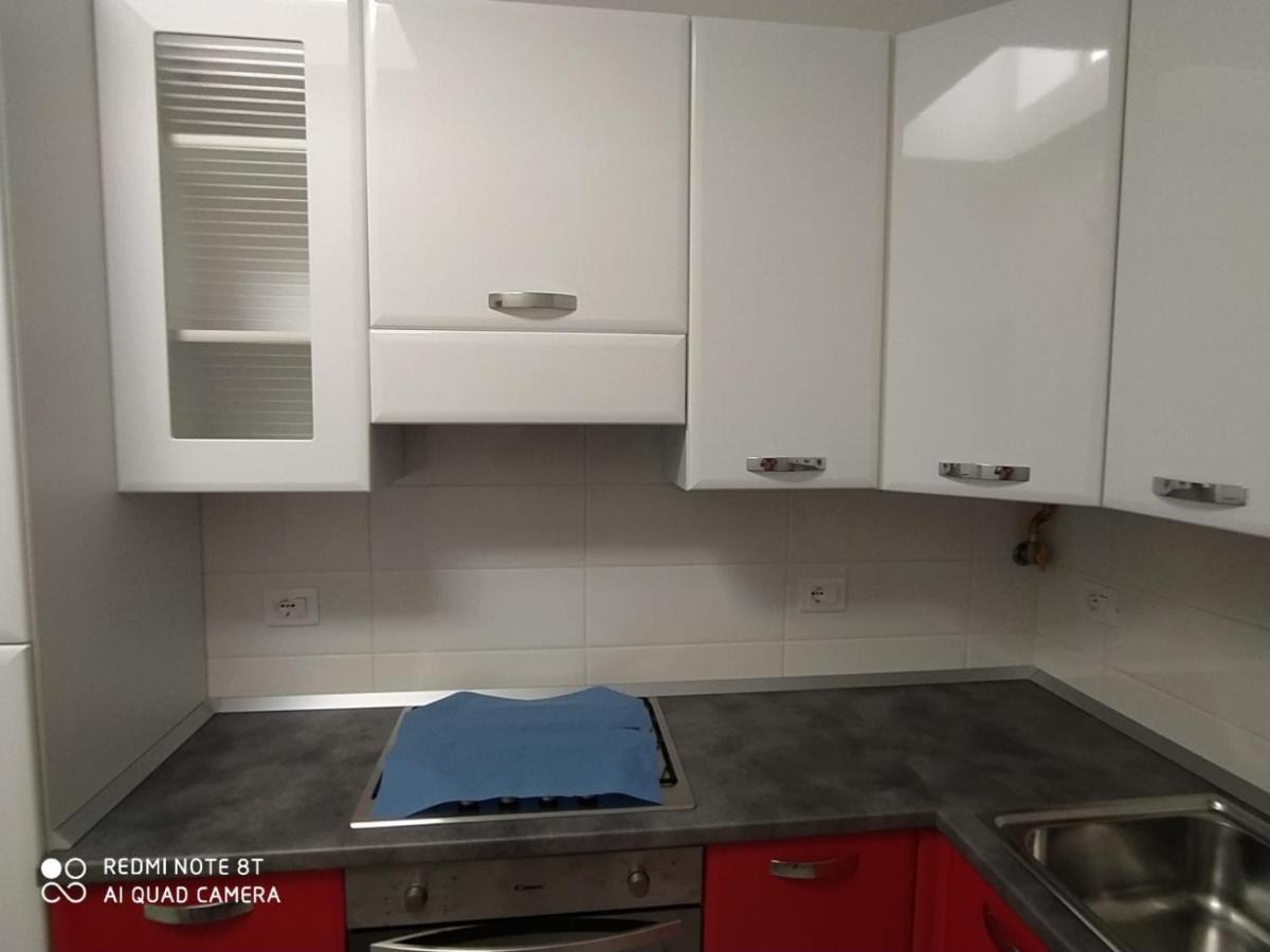 Al Cinema Apartment Scerni Bagian luar foto