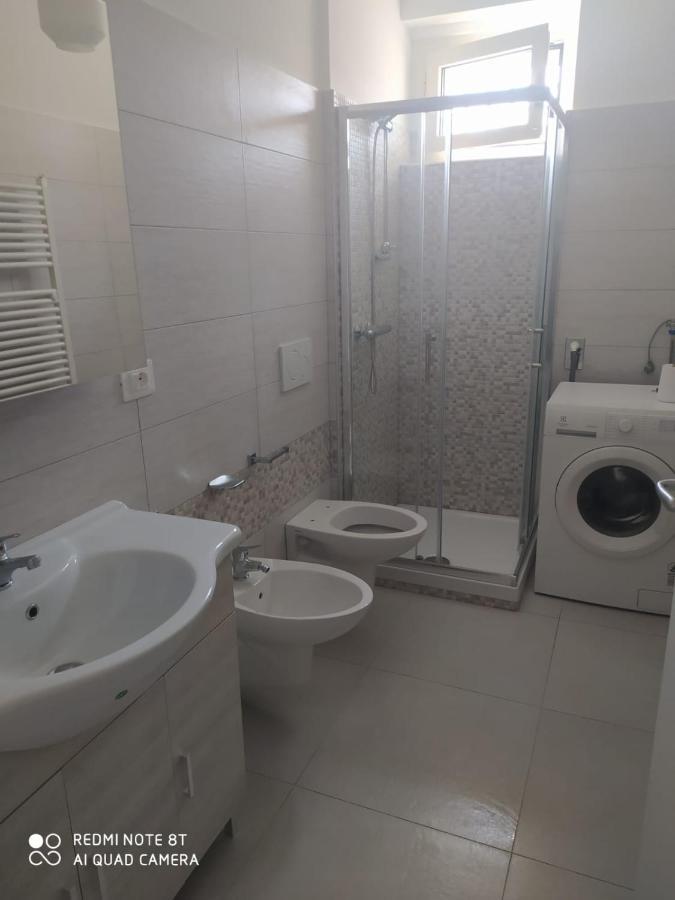 Al Cinema Apartment Scerni Bagian luar foto